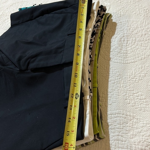 Michael Kors Shorts Bundle. 7 pairs Nearly NEW Size 4 - Picture 15 of 15